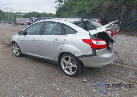 2013 Ford Focus Titanium from USA, damaged, VIN 1FADP3J25DL384141